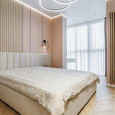 Интерьер спальни cветильниками над кроватью  смотреть на Basicdecor