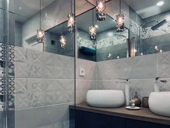 Интерьер ванной в современном стиле смотреть на Basicdecor