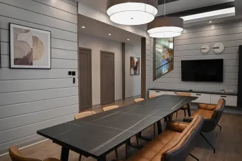 Интерьер c подсветкой  смотреть на Basicdecor