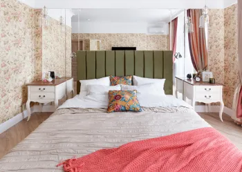Интерьер спальни в неоклассике и бохо смотреть на Basicdecor