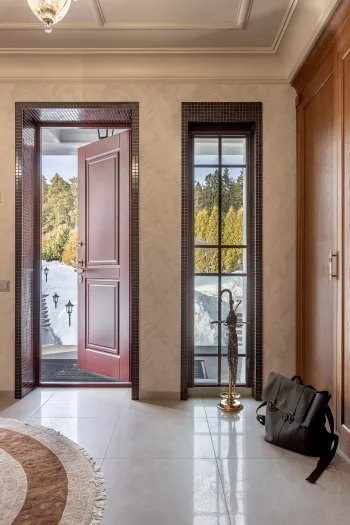 Интерьер прихожей  смотреть на Basicdecor