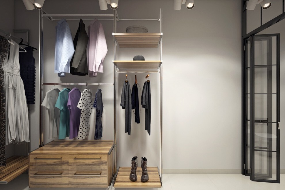 Интерьер гардеробной с хранением верхней одежды в стиле лофт