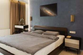 Интерьер спальни cветильниками над кроватью  смотреть на Basicdecor
