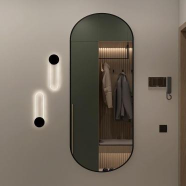 Интерьер прихожей с проходной и зеркалом на двери  смотреть на Basicdecor