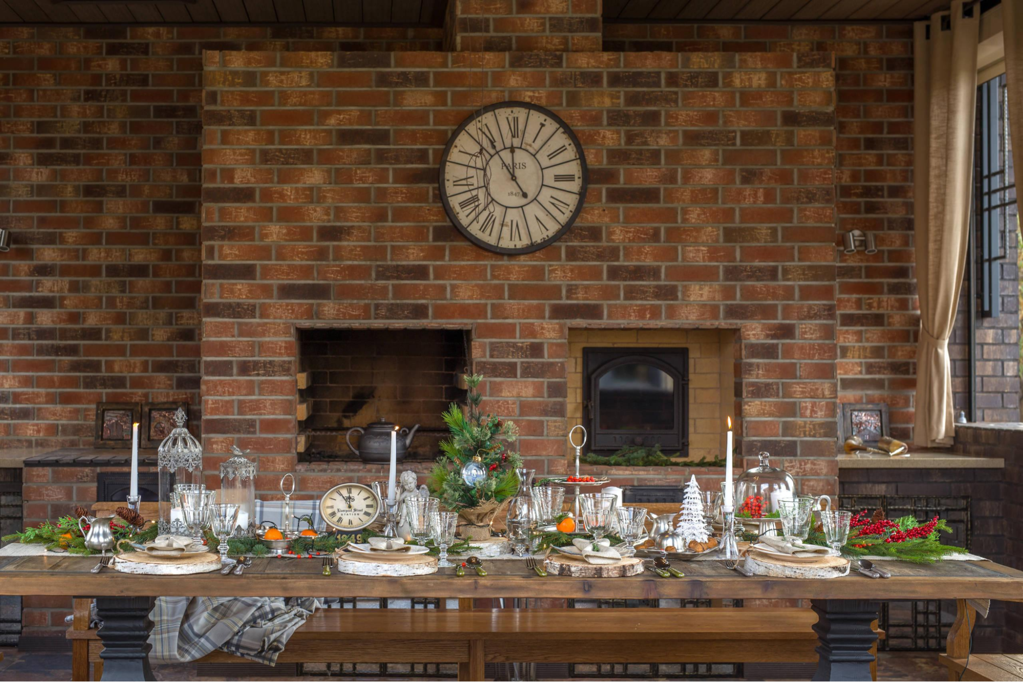 Праздничная сервировка в интерьере