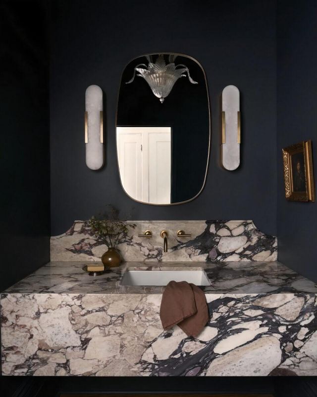 Золотое настенное зеркало LH Mirror Home “Вейл” BD-3117700 фото 3