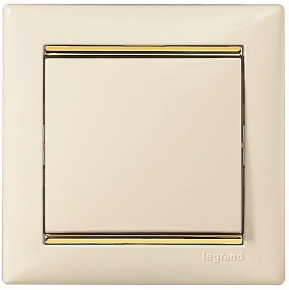 Выключатель 1-клавишный Legrand Valena Classic BD-1213656