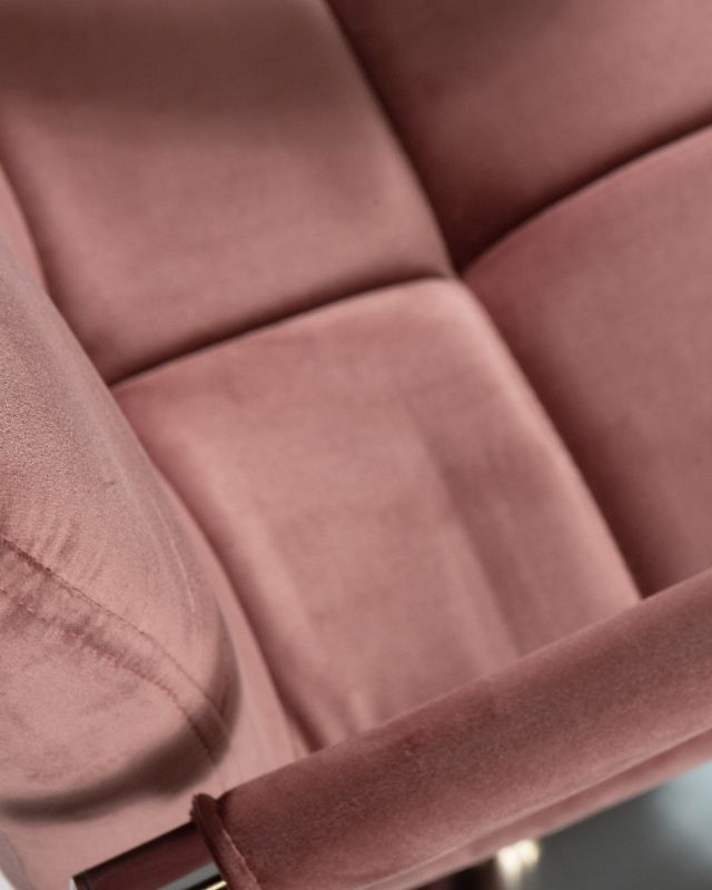 Барный стул Dobrin 5011-LM KRUGER ARM, цвет сиденья пудрово-розовый велюр (MJ9-32), цвет основания хромированная сталь