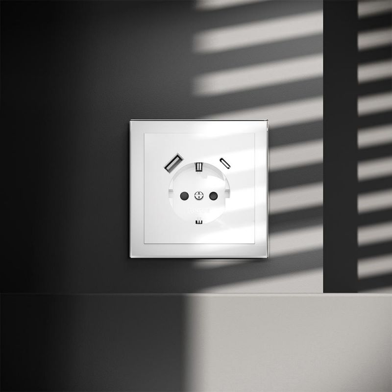 Розетка встраиваемая VOLTUM S70 с заземлением и защитными шторками, 16А, с USB, A+С, (белый глянцевый) VLS040501 фото 2