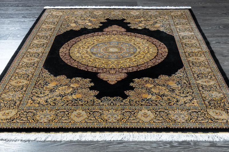 Иранский ковер из шёлка и модала Carpet «MASTERPIECE QUM» 051-21-GRAND MEDALION BLACK-GOLD 151 x 228 см фото 3