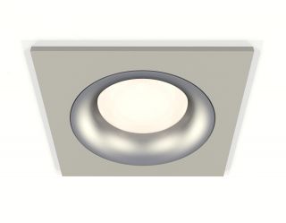 Комплект встраиваемого светильника Ambrella Techno XC7633004