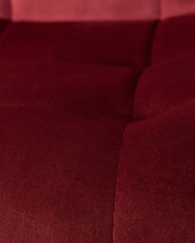 Обеденный стул Dobrin 005 DOBRIN CHILLY, цвет сиденья бордовый Holland 47, цвет основания черный
