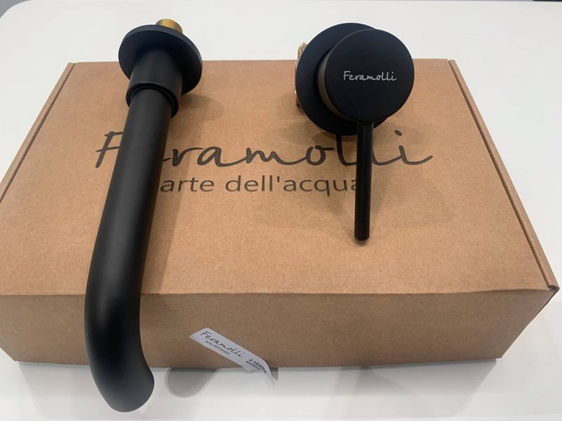 Смеситель для раковины встраиваемый Feramolli Ele BL677-21 (210мм.), черный фото 3