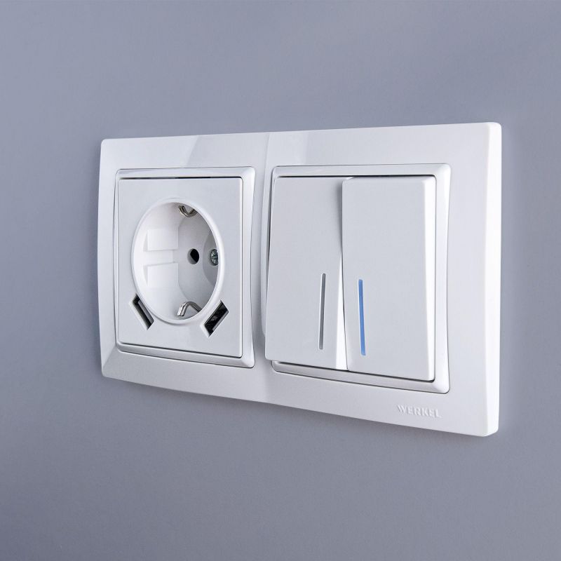 Розетка с заземлением, шторками и USBх2 (белая) Werkel W1171501 фото 5