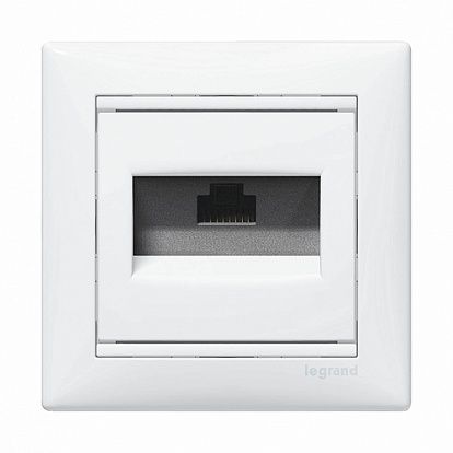 Розетка компьютерная Legrand Valena Classic BD-1213659