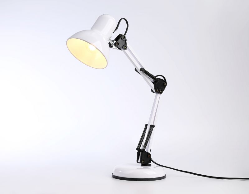 Настольная лампа со сменной лампой E27 Ambrella DESK DE DE7713