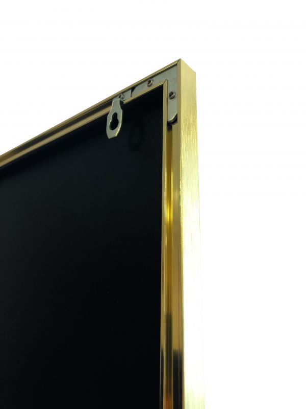 Большая интерьерная картина Insightful 76х116см в золотом багете на композитном материале  Alumoart 4.12.1