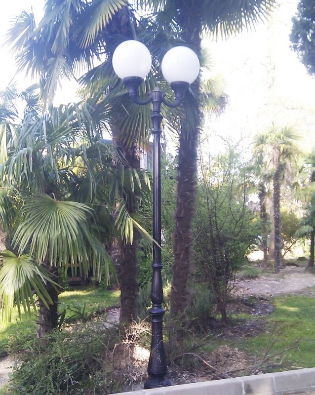 Парковый фонарь Fumagalli черный, бежевый G40.205.R20.AYE27