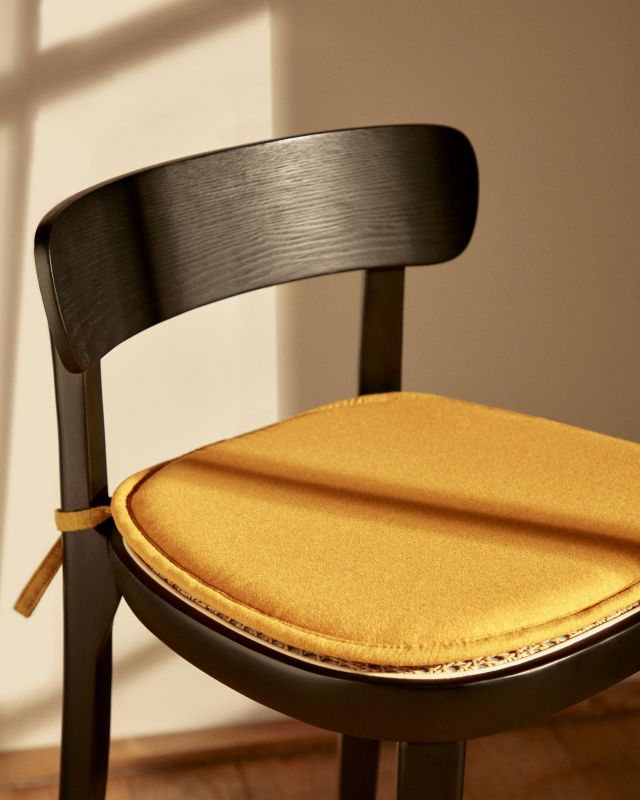 Подушка для стула горчичного цвета 43 x 43 см Romane  La Forma (ex Julia Grup) BD-2609230