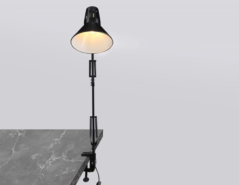 Настольная лампа со сменной лампой E27 Ambrella DESK DE DE7722