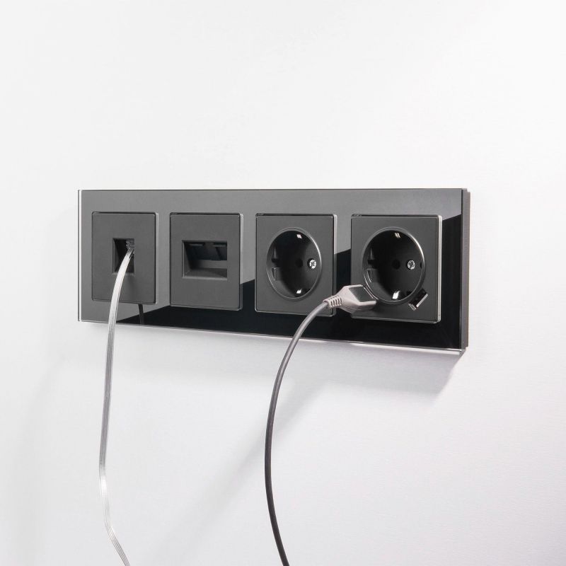 Розетка с заземлением, шторками и USBх2 (черный матовый) Werkel W1171508 фото 4